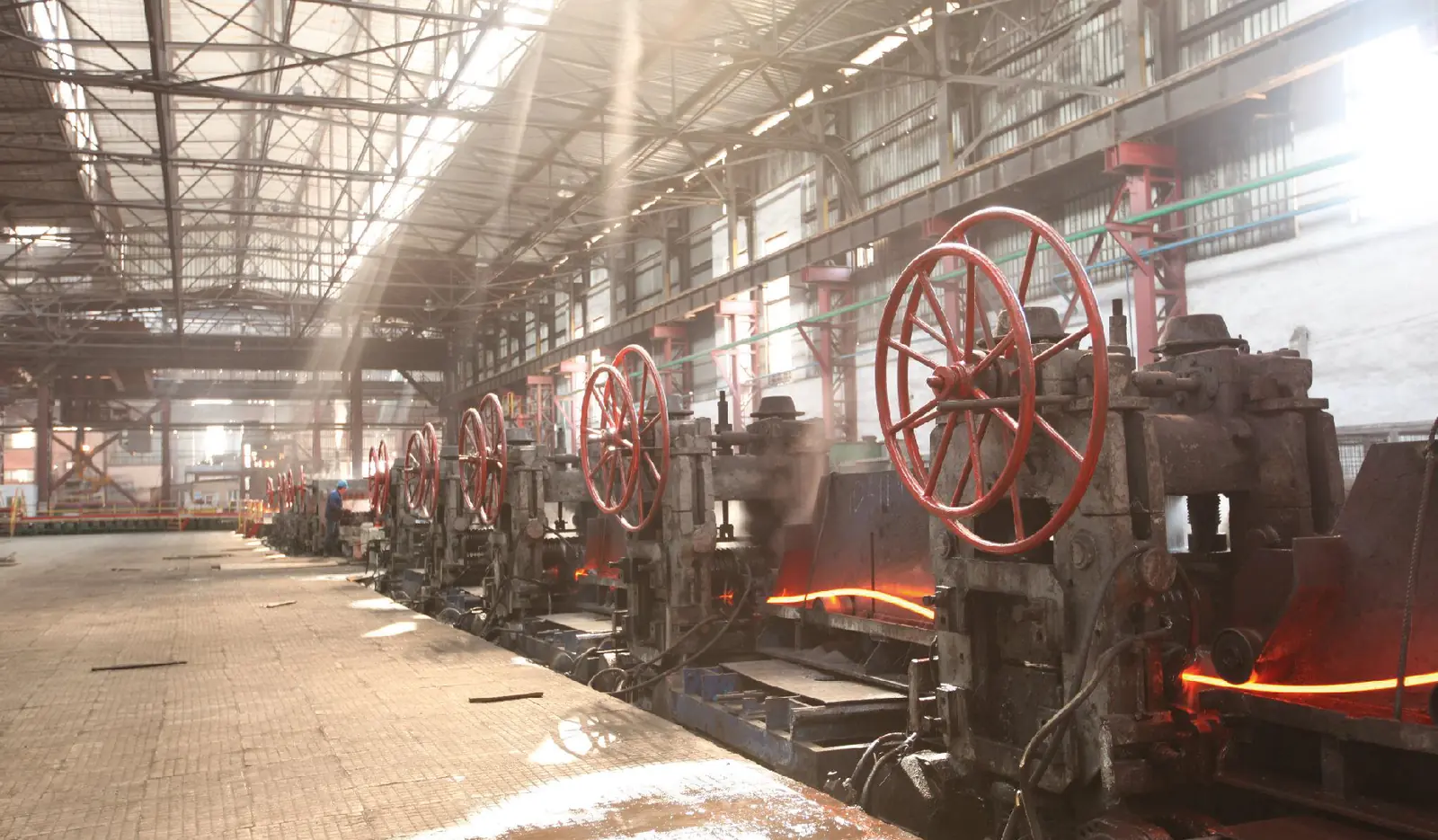 Power Factor Correction System with Detuned Harmonic Filters — Rustavi Steel